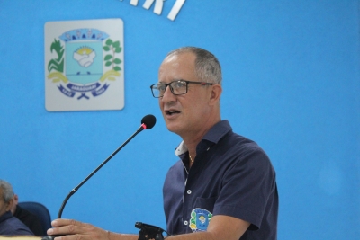 SERVIDOR DO LEGISLATIVO É HOMENAGEADO EM SESSÃO ORDINÁRIA.