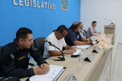 CÂMARA MUNICIPAL REALIZA REUNIÃO PARA DEFINIR SEGURANÇA NAS ESCOLAS MUNICIPAIS